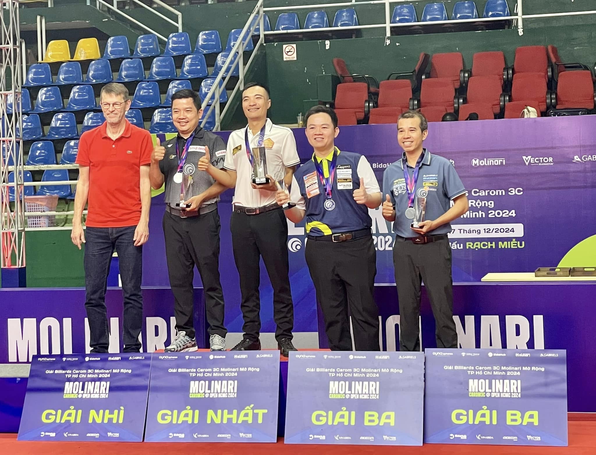 Billiards: Trần Quyết Chiến thất thủ trước tay cơ PBA, 'ngựa ô' tạo bất ngờ lớn- Ảnh 4. Billiards: Trần Quyết Chiến thất thủ trước tay cơ PBA, 'ngựa ô' tạo bất ngờ lớn- Ảnh 4.