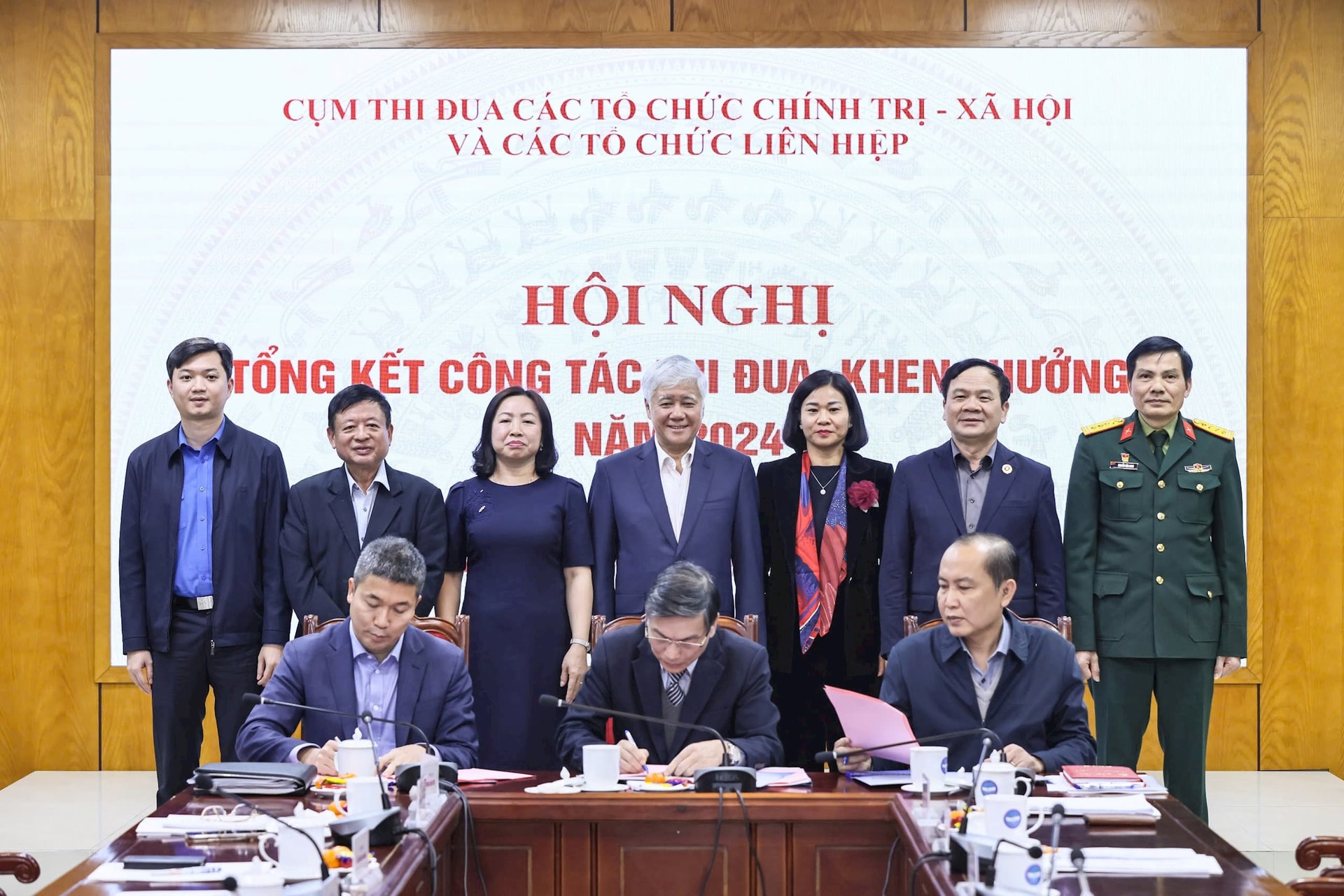 0951deeeb1910ccf5580.jpg