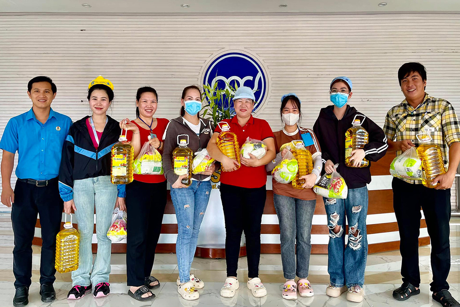 Tin tức sáng 19-12: - Ảnh 1. Tin tức sáng 19-12: Việt Nam đối mặt nắng nóng khốc liệt; Ái nữ bầu Đức mua 1 triệu cổ phiếu HAGL - Ảnh 3.