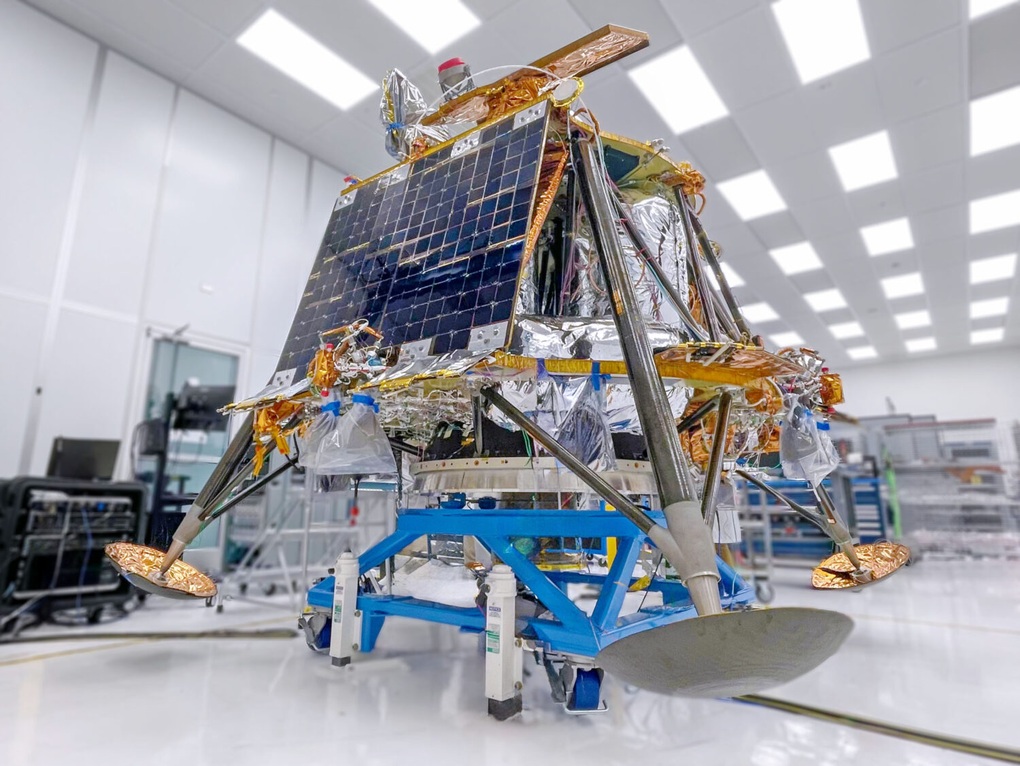 Cú đúp chinh phục Mặt Trăng: SpaceX sắp phóng cùng lúc hai tàu đổ bộ - 2 Cú đúp chinh phục Mặt Trăng: SpaceX sắp phóng cùng lúc hai tàu đổ bộ - 2