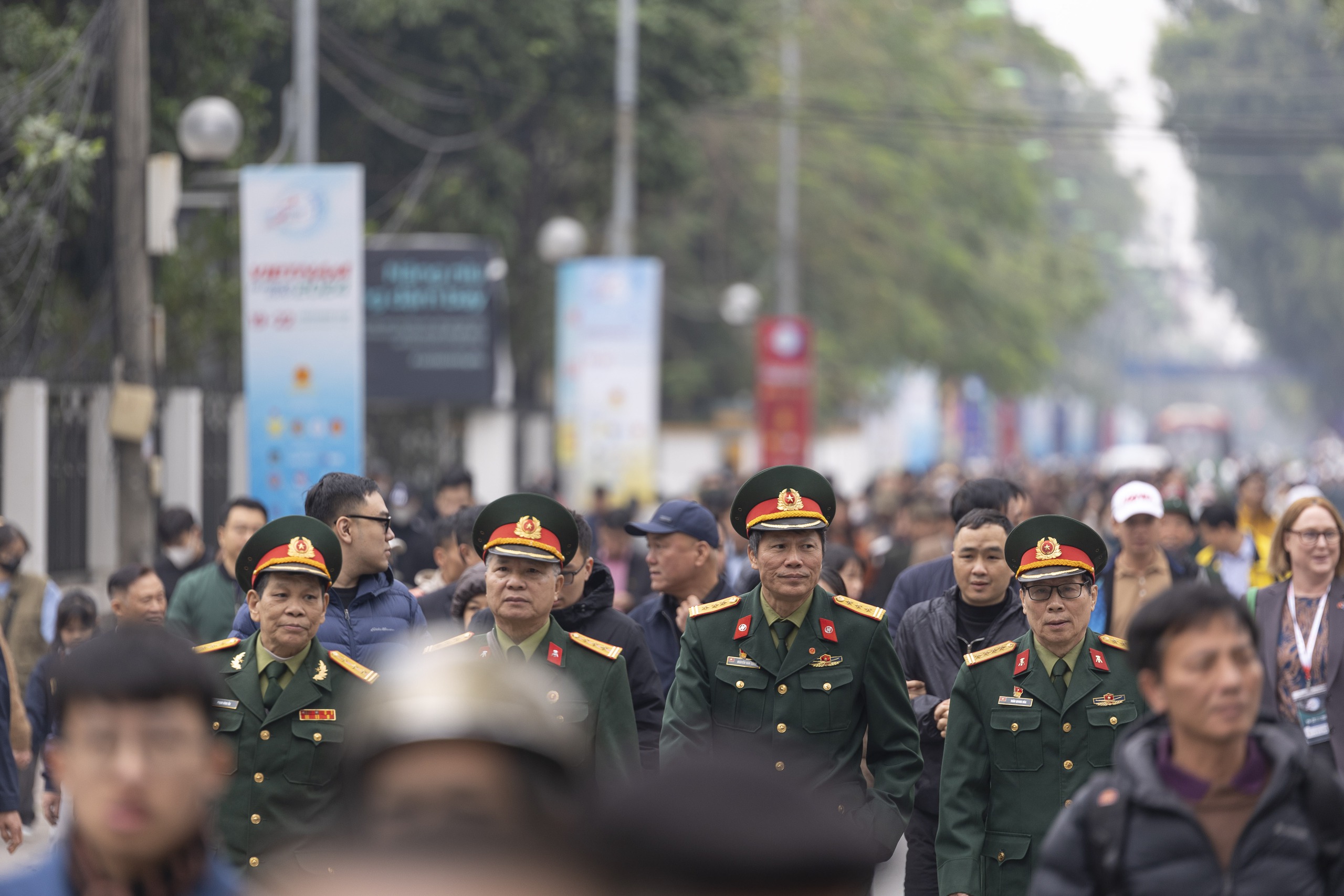 90.000 người xếp hàng xem Triển lãm Quốc phòng quốc tế Việt Nam 2024- Ảnh 3. 90.000 người xếp hàng xem Triển lãm Quốc phòng quốc tế Việt Nam 2024- Ảnh 3.
