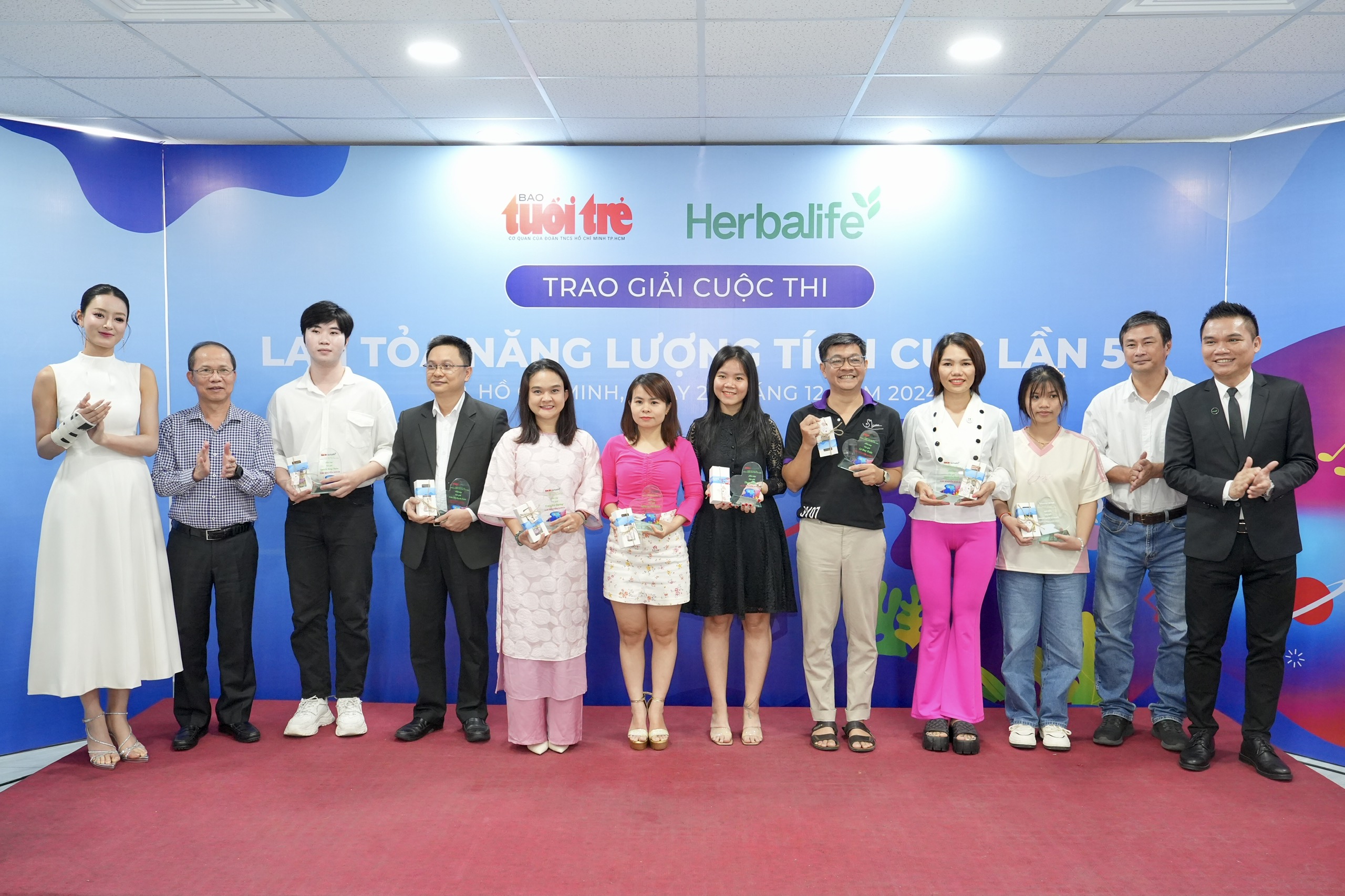 Báo Tuổi Trẻ trao giải Cuộc thi Báo Tuổi Trẻ trao giải Cuộc thi