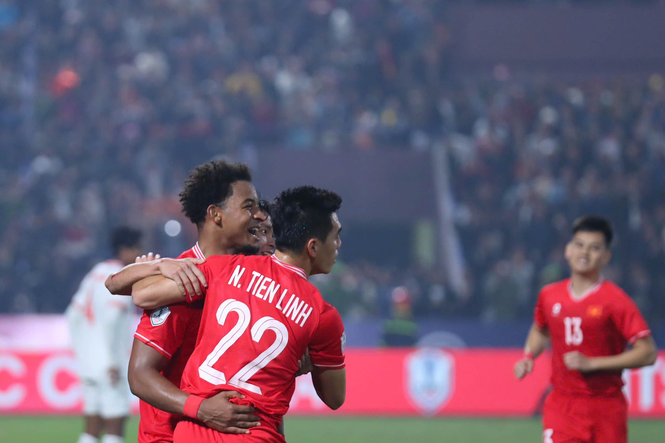 Xuân Son quá tuyệt vời, Việt Nam còn đợi khi nào mới lại vô địch AFF Cup nữa đây- Ảnh 3. Xuân Son quá tuyệt vời, Việt Nam còn đợi khi nào mới lại vô địch AFF Cup nữa đây- Ảnh 3.