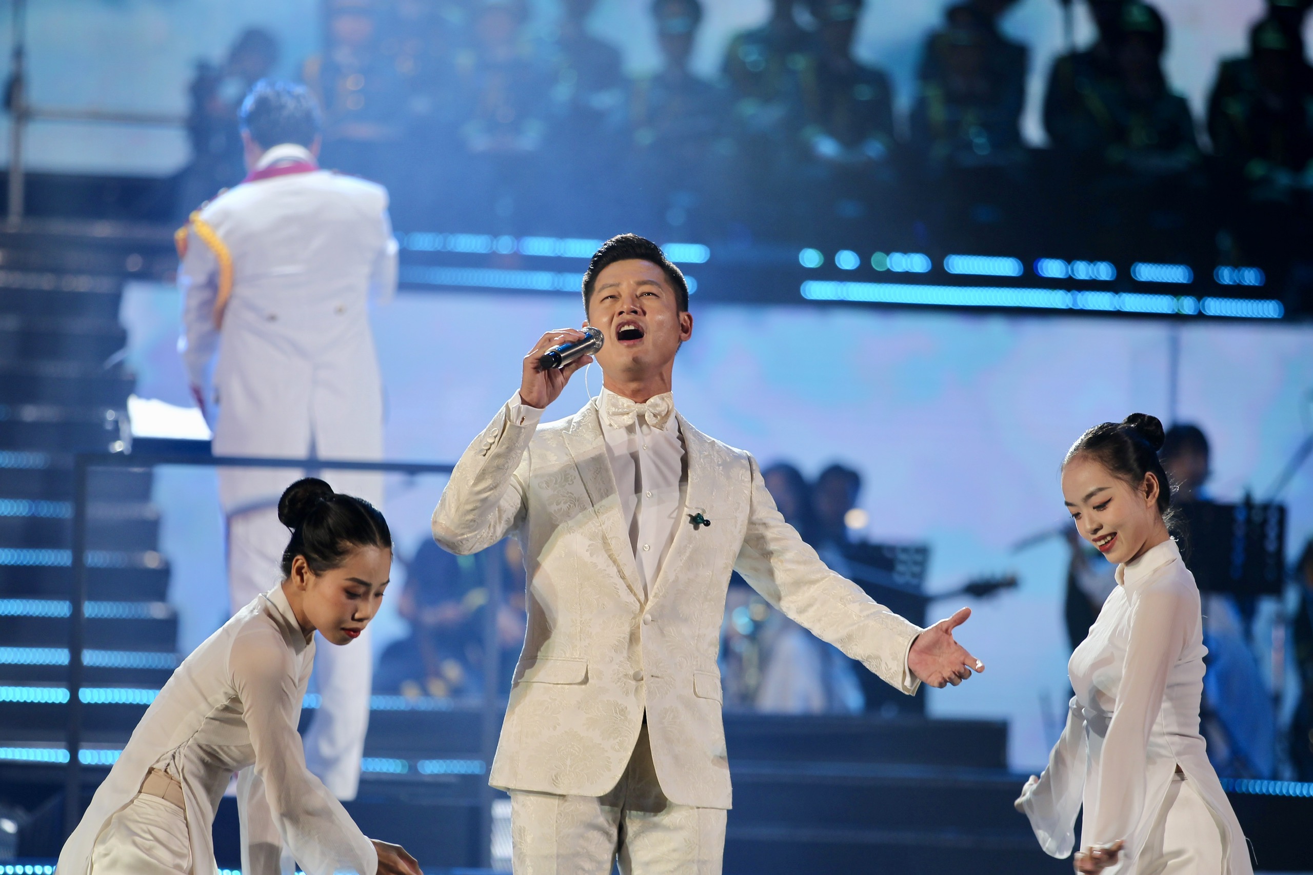 TP HCM: Khơi dậy ký ức hào hùng với “Bài ca không quên”- Ảnh 7. TP HCM: Khơi dậy ký ức hào hùng với “Bài ca không quên”- Ảnh 7.