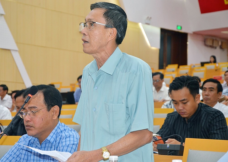 Đại biểu chia sẻ tại Hội nghị Đại biểu chia sẻ tại Hội nghị