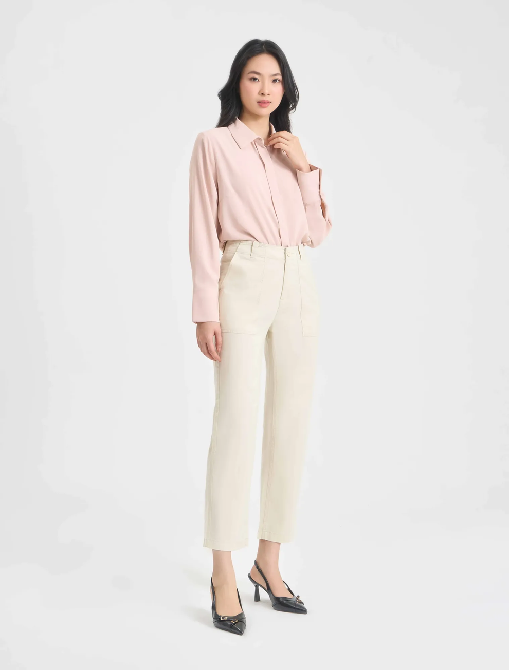 Phong cách thời trang năng động trong bộ sưu tập quần kaki Canifa - 3 Phong cách thời trang năng động trong bộ sưu tập quần kaki Canifa - 3