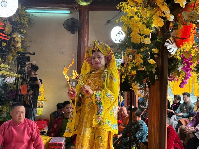 Thanh Hóa: Phát huy giá trị di sản văn hóa tâm linh Đền Chầu Đệ Tứ - Ảnh 4. Thanh Hóa: Phát huy giá trị di sản văn hóa tâm linh Đền Chầu Đệ Tứ - Ảnh 4.