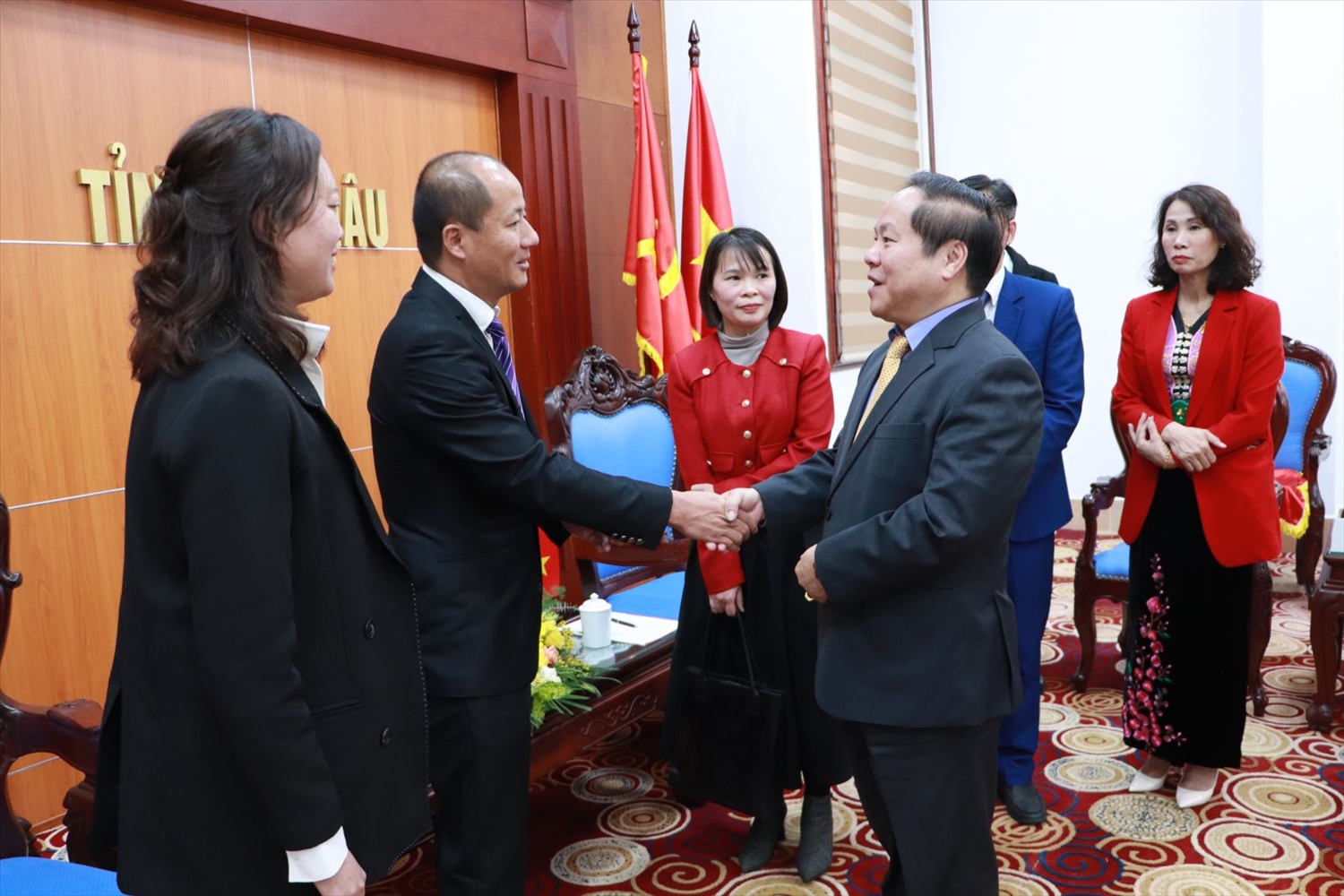 Phó Chủ tịch Thường trực UBND tỉnh Lai ChâuTống Thanh Hải mong muốn duy trì và hợp tác toàn diện trên các lĩnh vực với huyện Kim Bình, tỉnh Vân Nam, Trung Quốc. Phó Chủ tịch Thường trực UBND tỉnh Lai ChâuTống Thanh Hải mong muốn duy trì và hợp tác toàn diện trên các lĩnh vực với huyện Kim Bình, tỉnh Vân Nam, Trung Quốc.