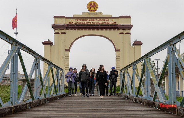 Hội nghị chương trình du lịch về nguồn "Vĩnh Linh – Ký ức và hiện tại" - Ảnh 3. Hội nghị chương trình du lịch về nguồn "Vĩnh Linh – Ký ức và hiện tại" - Ảnh 3.