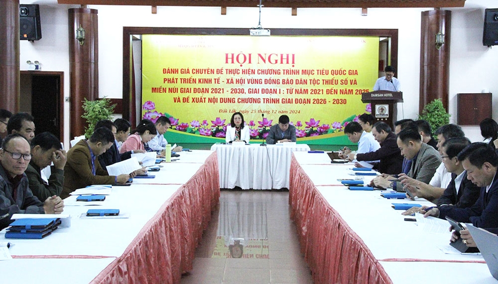 Quang cảnh hội nghị Quang cảnh hội nghị