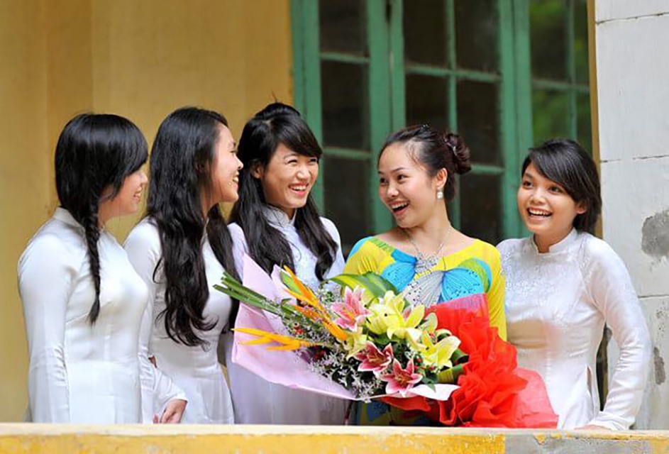 em đứng giữa giảng đường hôm nay - ca khúc hay về người giáo viên hình ảnh 2 em dung giua giang duong hom nay - ca khuc hay ve nguoi giao vien hinh anh 2