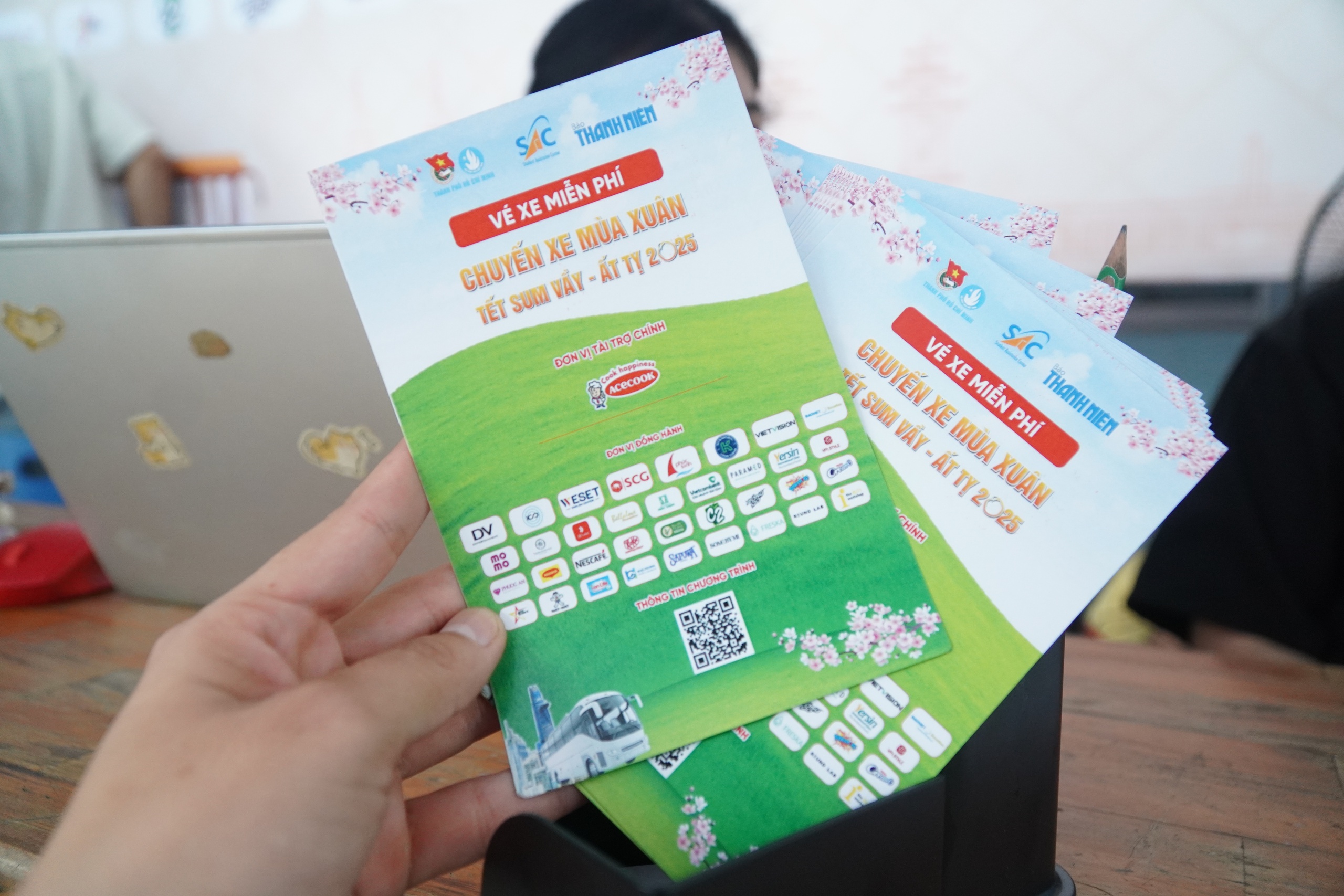 Những câu chuyện ấm lòng phía sau tấm vé xe 0 đồng- Ảnh 2.
