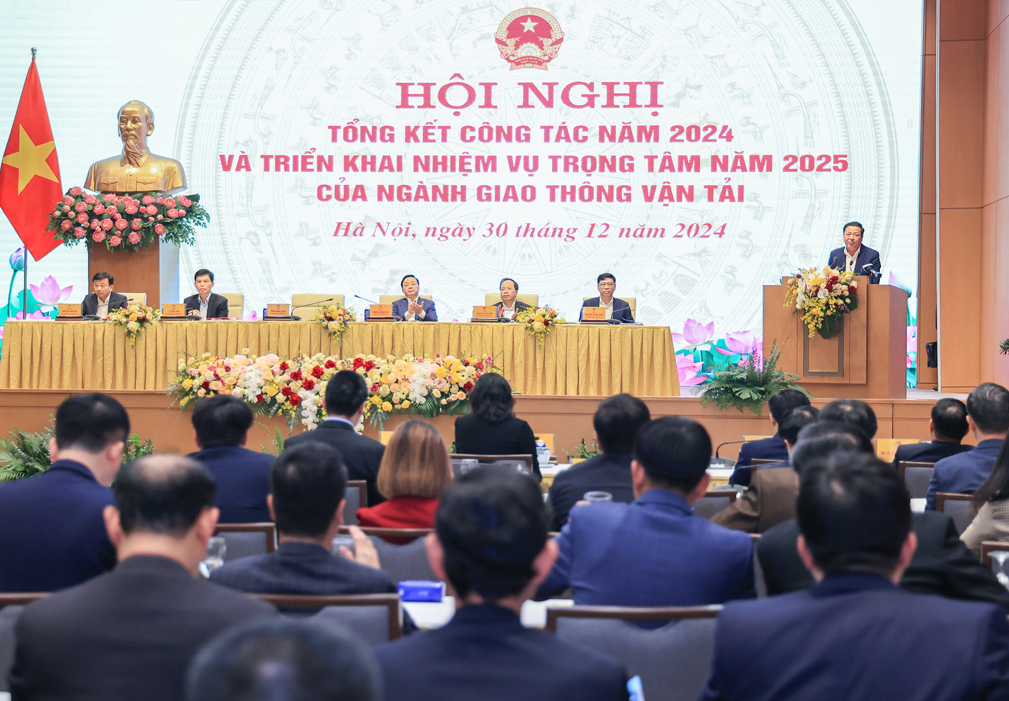 Ngành GTVT một năm nhiều điểm sáng- Ảnh 2. Ngành GTVT một năm nhiều điểm sáng- Ảnh 2.