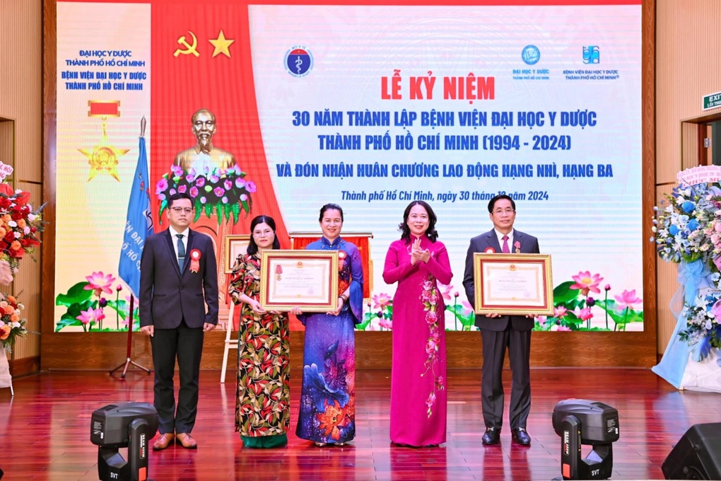 Bệnh viện ở TPHCM nhận danh hiệu cao quý do Chủ tịch nước phong tặng - 3 Bệnh viện ở TPHCM nhận danh hiệu cao quý do Chủ tịch nước phong tặng - 3