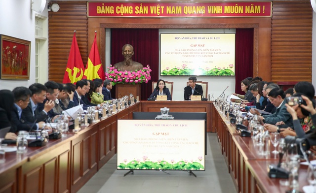 Thứ trưởng Trịnh Thị Thủy: Bộ VHTTDL mong muốn có sự đồng hành thông suốt, kịp thời, hiệu quả từ các cơ quan báo chí - Ảnh 2. Thứ trưởng Trịnh Thị Thủy: Bộ VHTTDL mong muốn có sự đồng hành thông suốt, kịp thời, hiệu quả từ các cơ quan báo chí - Ảnh 2.