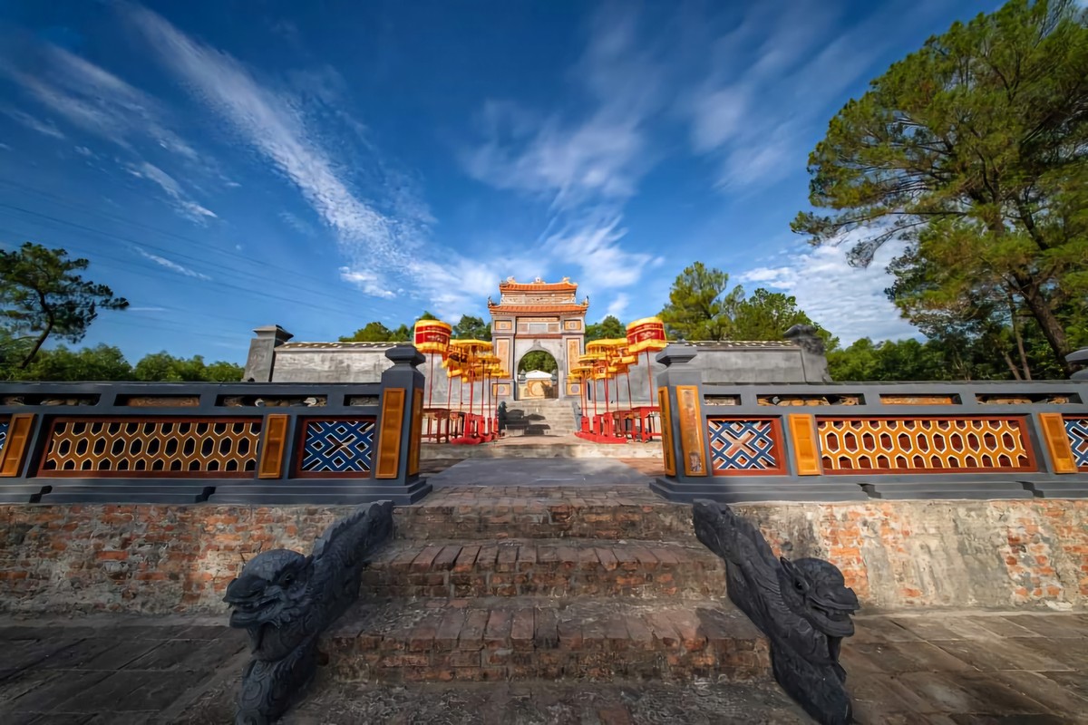 Lăng mộ Hoàng hậu Từ Dụ sau một năm trùng tu ảnh 2