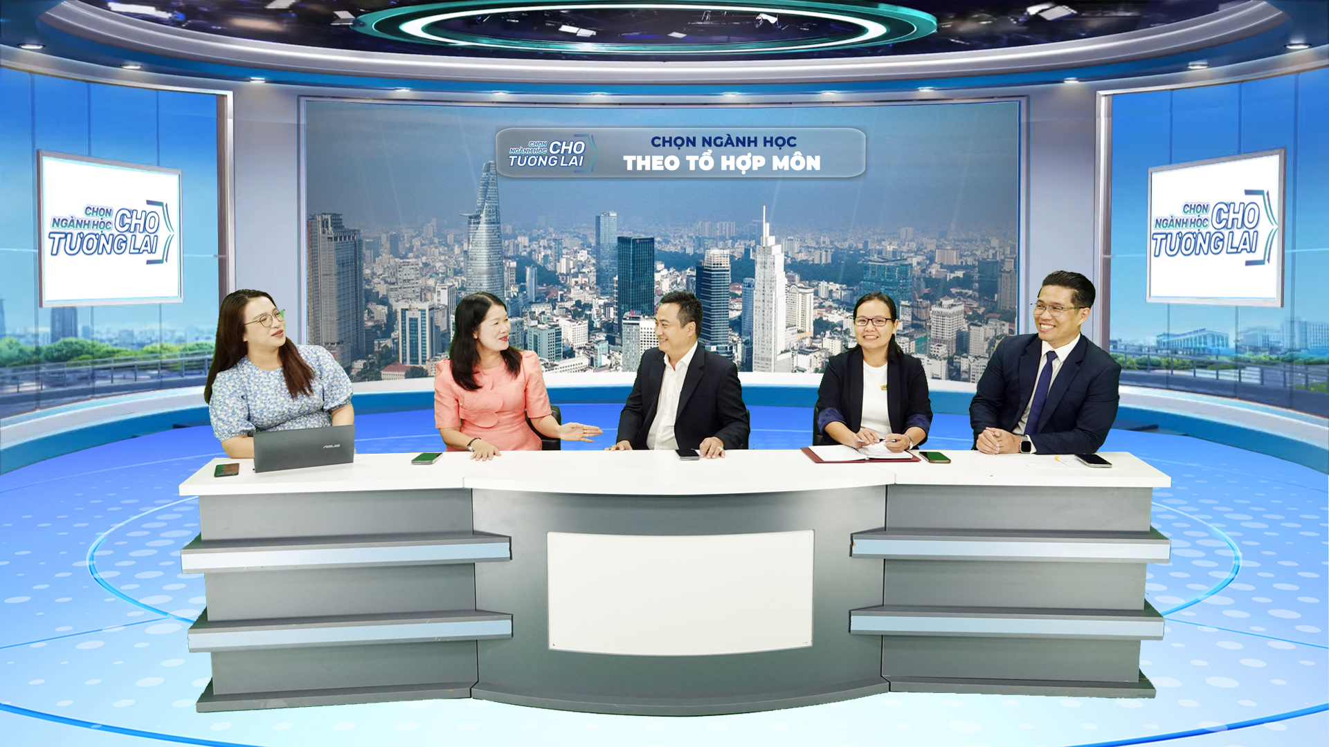 Tuyển sinh ĐH 2025: Băn khoăn về chọn tổ hợp môn xét tuyển- Ảnh 2. Tuyển sinh ĐH 2025: Băn khoăn về chọn tổ hợp môn xét tuyển- Ảnh 2.