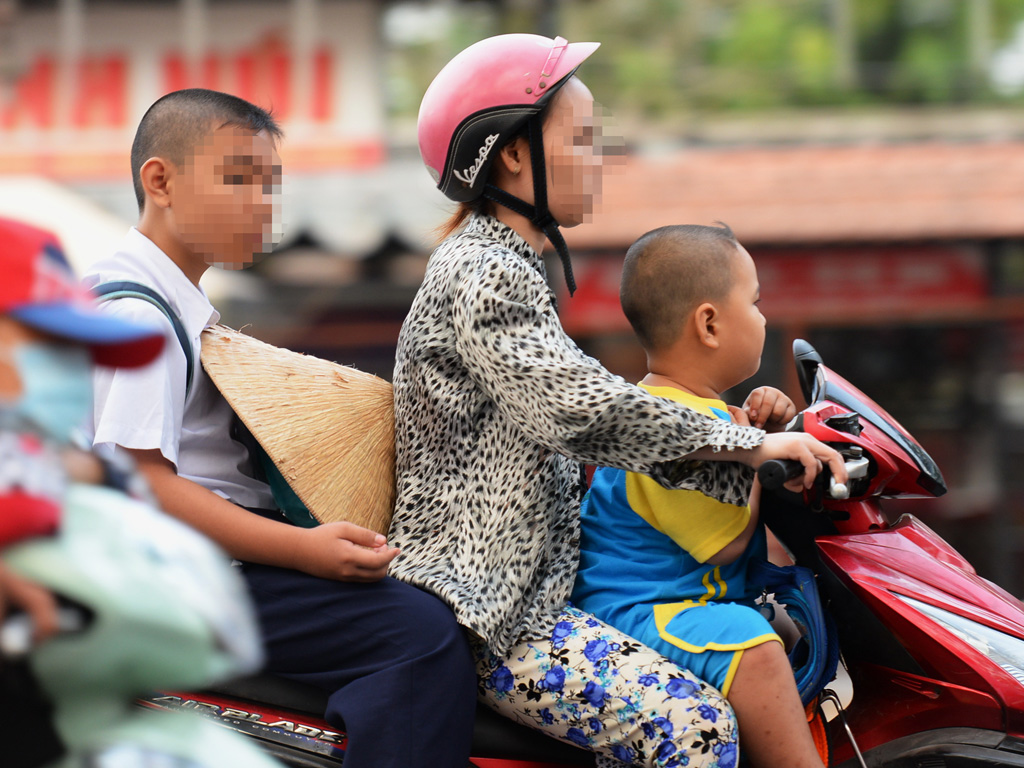 Bé trai 3 tuổi bị chấn thương sọ não vì vặn tay ga xe máy- Ảnh 1. Bé trai 3 tuổi bị chấn thương sọ não vì vặn tay ga xe máy- Ảnh 1.