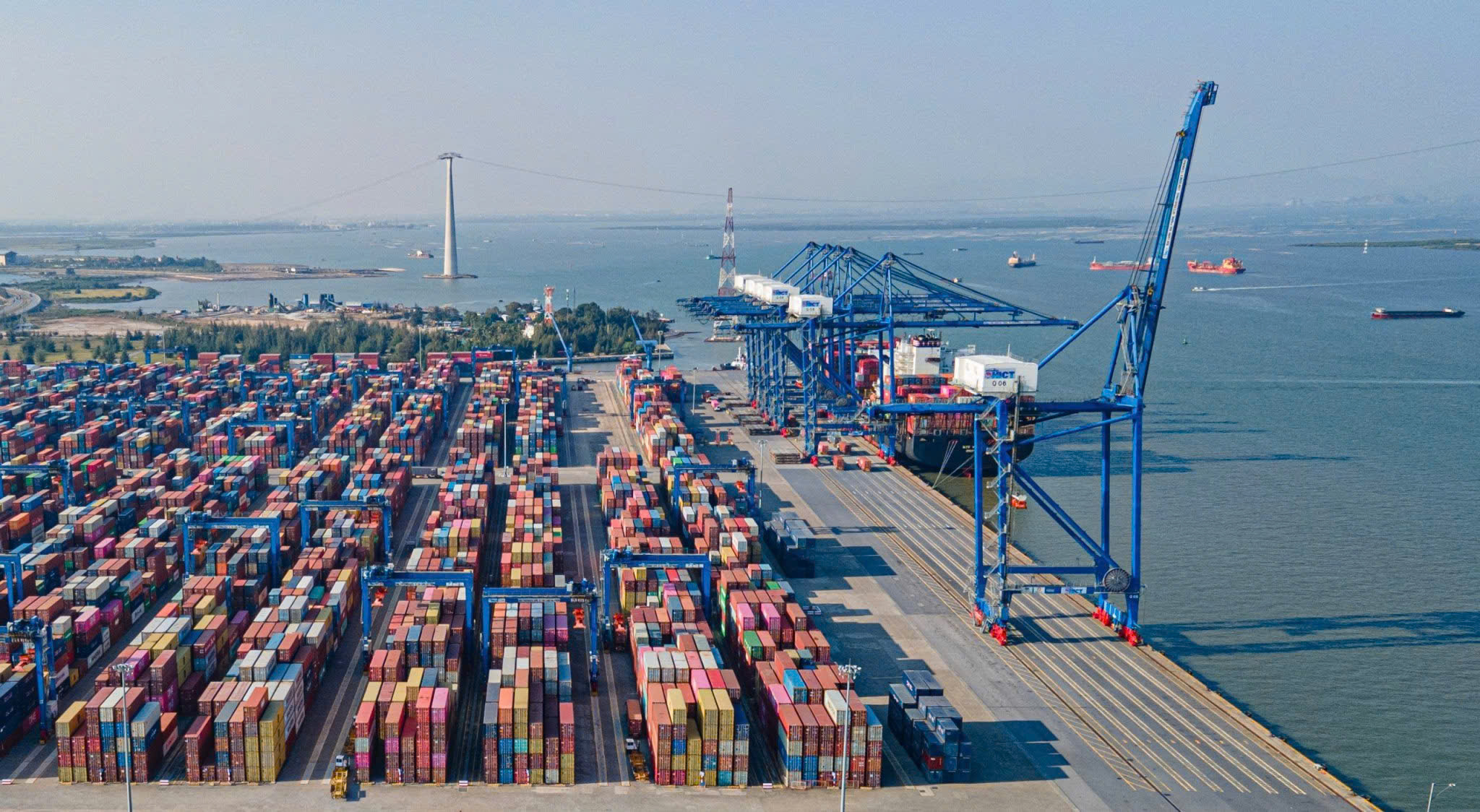 Bộ GTVT phản hồi kiến nghị nâng cấp luồng hàng hải Hải Phòng- Ảnh 1. Bộ GTVT phản hồi kiến nghị nâng cấp luồng hàng hải Hải Phòng- Ảnh 1.