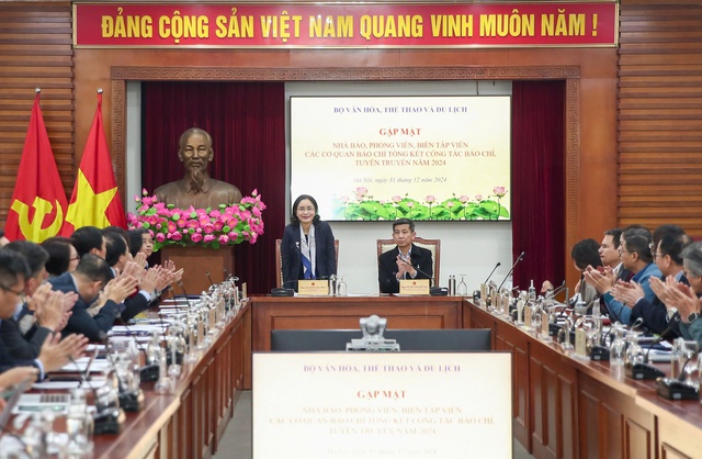 Thứ trưởng Trịnh Thị Thủy: Bộ VHTTDL mong muốn có sự đồng hành thông suốt, kịp thời, hiệu quả từ các cơ quan báo chí - Ảnh 1. Thứ trưởng Trịnh Thị Thủy: Bộ VHTTDL mong muốn có sự đồng hành thông suốt, kịp thời, hiệu quả từ các cơ quan báo chí - Ảnh 1.