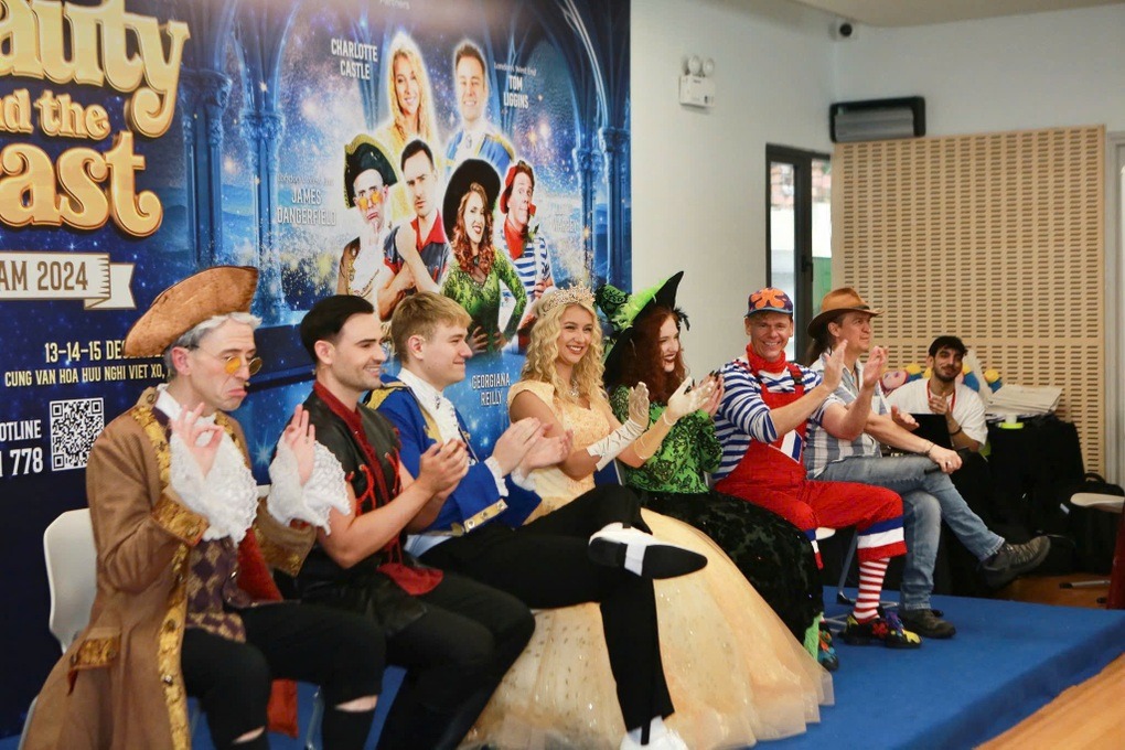 Các diễn viên vở 'Beauty and the beast' nói gì trước ngày công diễn tại Việt Nam?- Ảnh 1. Các diễn viên vở 'Beauty and the beast' nói gì trước ngày công diễn tại Việt Nam?- Ảnh 1.