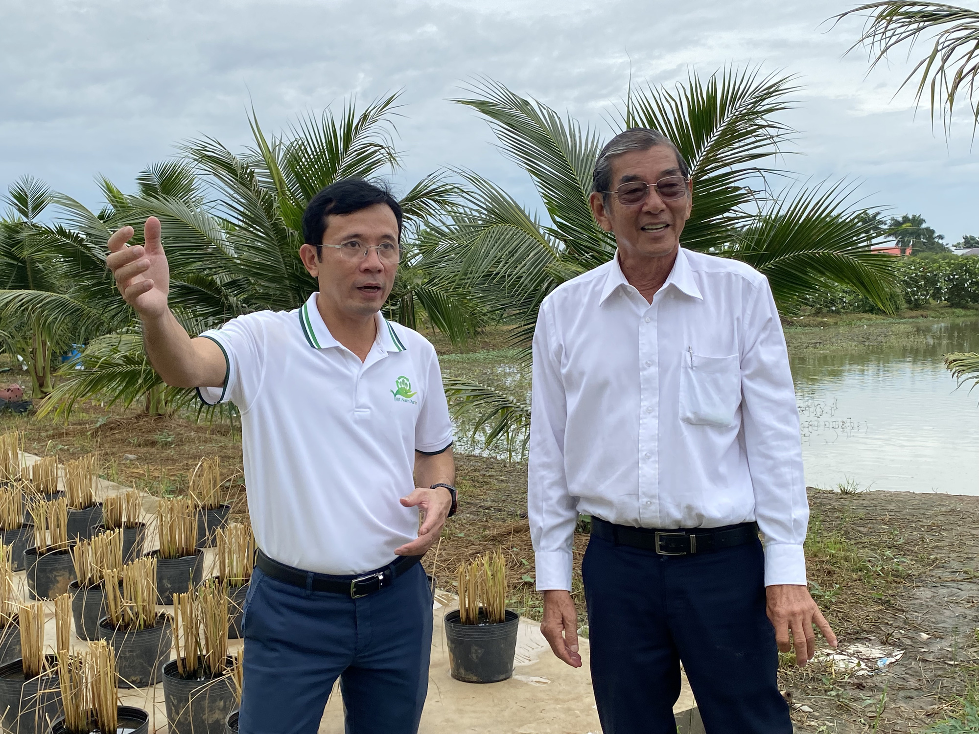 'Cha đẻ' gạo ST25: Luân canh lúa - tôm là mô hình độc, lạ, chưa nước nào làm được - Ảnh 1.