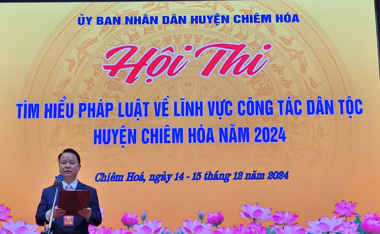 Ông Vũ Đình Tân, Phó Chủ tịch UBND huyện Chiêm Hóa phát biểu tại Hội thi Ông Vũ Đình Tân, Phó Chủ tịch UBND huyện Chiêm Hóa phát biểu tại Hội thi