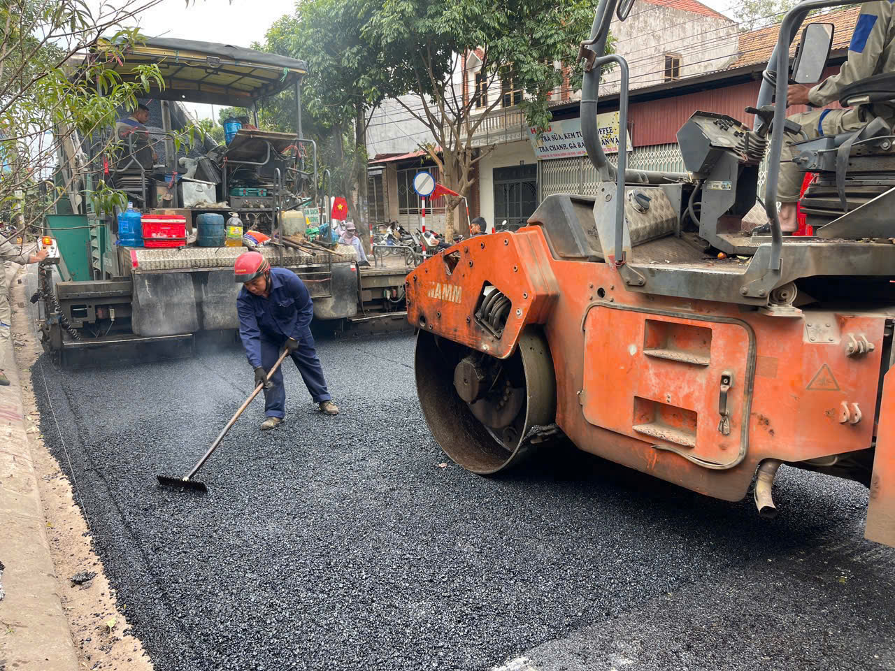 Lạng Sơn: Chưa nhận tiền bồi thường, người dân vẫn giao 98% mặt bằng để cải tạo QL4B- Ảnh 1. Lạng Sơn: Chưa nhận tiền bồi thường, người dân vẫn giao 98% mặt bằng để cải tạo QL4B- Ảnh 1.