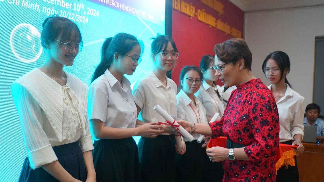 Chương trình học bổng cho sinh viên ngành dược Trường ĐH Y dược TP.HCM- Ảnh 1. Chương trình học bổng cho sinh viên ngành dược Trường ĐH Y dược TP.HCM- Ảnh 1.