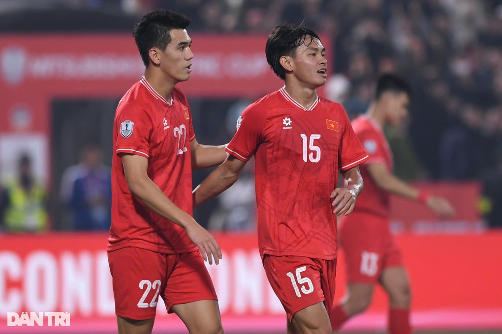 Chuyên gia: Xuân Son và Tiến Linh biết cách tỏa sáng khi đá cặp cùng nhau - 1 Chuyên gia: Xuân Son và Tiến Linh biết cách tỏa sáng khi đá cặp cùng nhau - 1