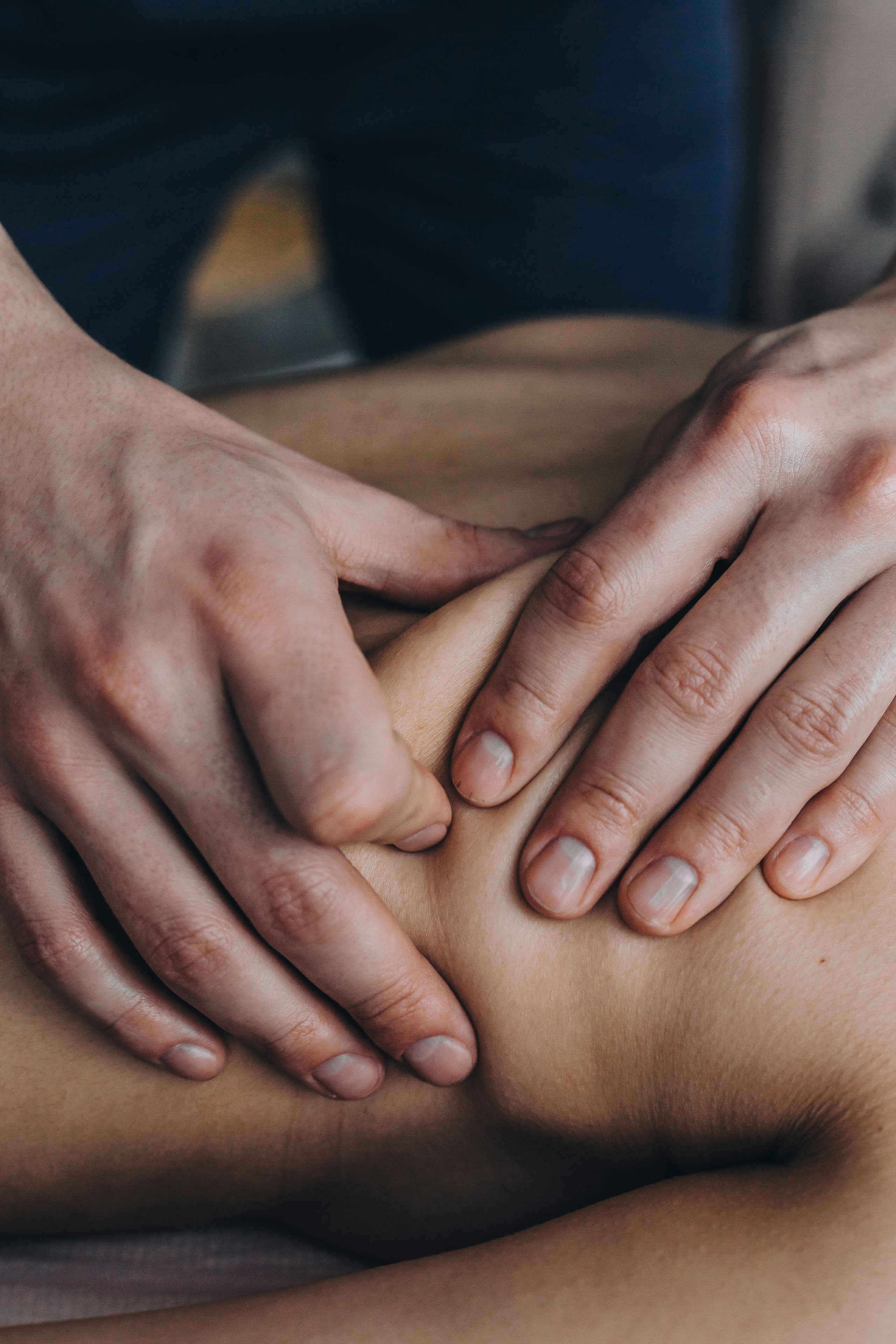 Có phải cứ nhức mỏi là đi xoa bóp?- Ảnh 1. Có phải cứ nhức mỏi là đi xoa bóp?- Ảnh 1.