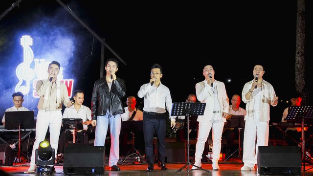 Đặc sắc chương trình âm nhạc “Nắng gió gọi người về” - Ảnh 1. Đặc sắc chương trình âm nhạc “Nắng gió gọi người về” - Ảnh 1.