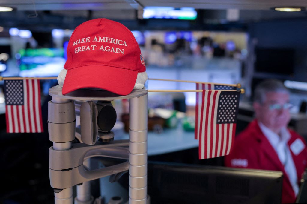 Đại cử tri bỏ phiếu xác nhận ông Trump đắc cử Tổng thống Mỹ- Ảnh 1. Đại cử tri bỏ phiếu xác nhận ông Trump đắc cử Tổng thống Mỹ- Ảnh 1.