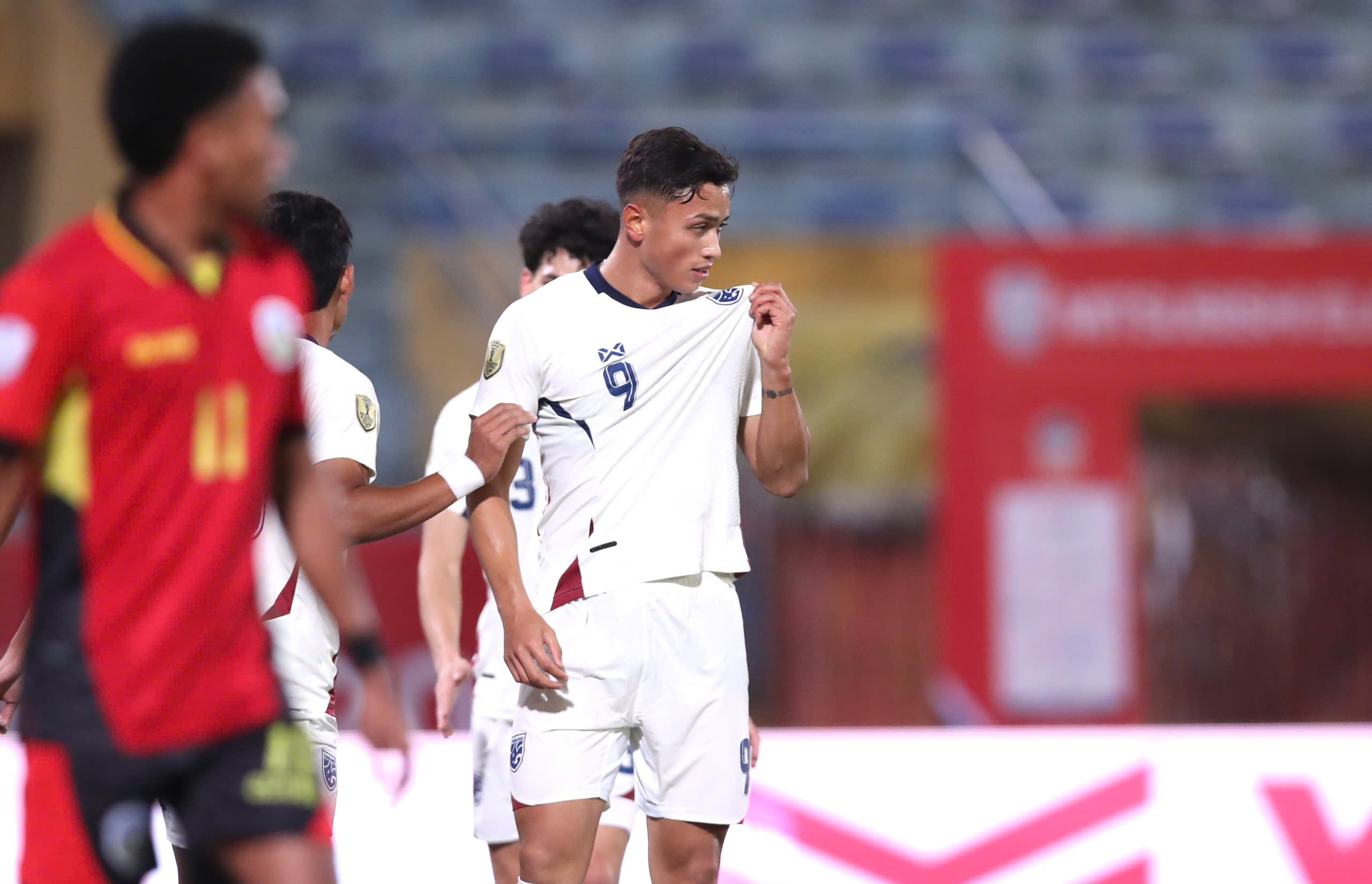 AFF Cup 2024: HLV Ishii chỉ thẳng điểm yếu chí mạng của đội tuyển Thái Lan- Ảnh 1. AFF Cup 2024: HLV Ishii chỉ thẳng điểm yếu chí mạng của đội tuyển Thái Lan- Ảnh 1.