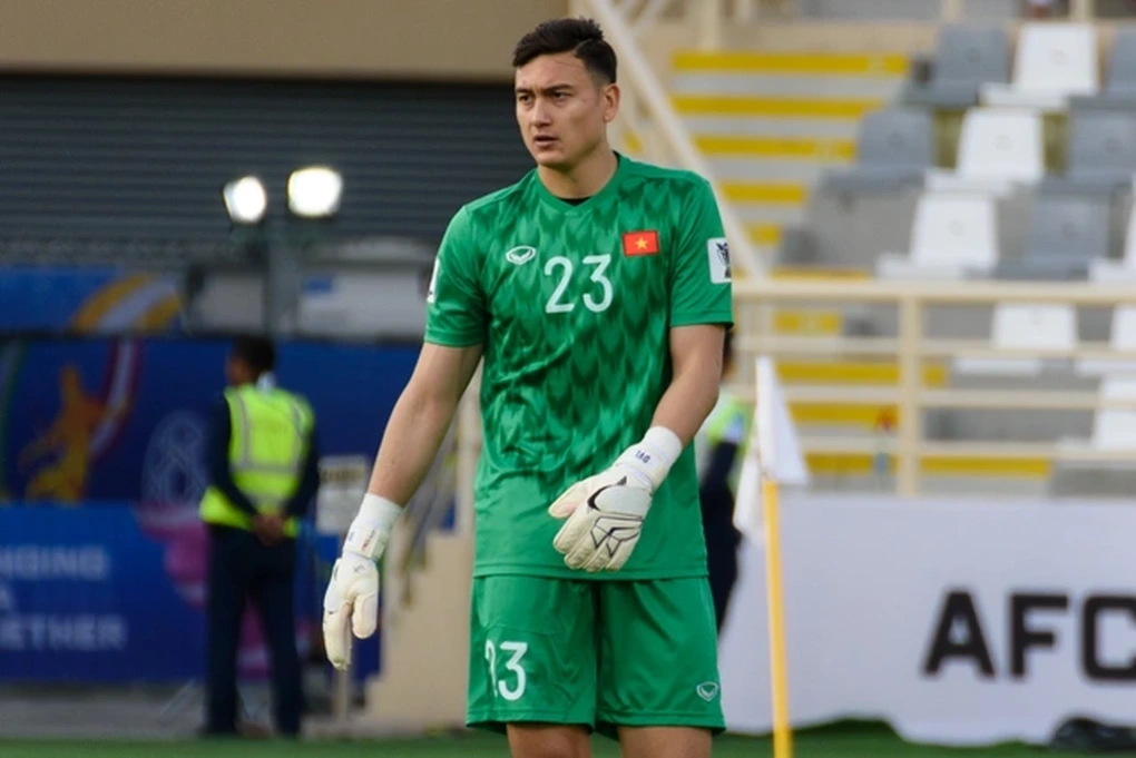 HLV Kim Sang Sik loại Văn Lâm, chốt danh sách tuyển Việt Nam dự AFF Cup - 1 HLV Kim Sang Sik loại Văn Lâm, chốt danh sách tuyển Việt Nam dự AFF Cup - 1
