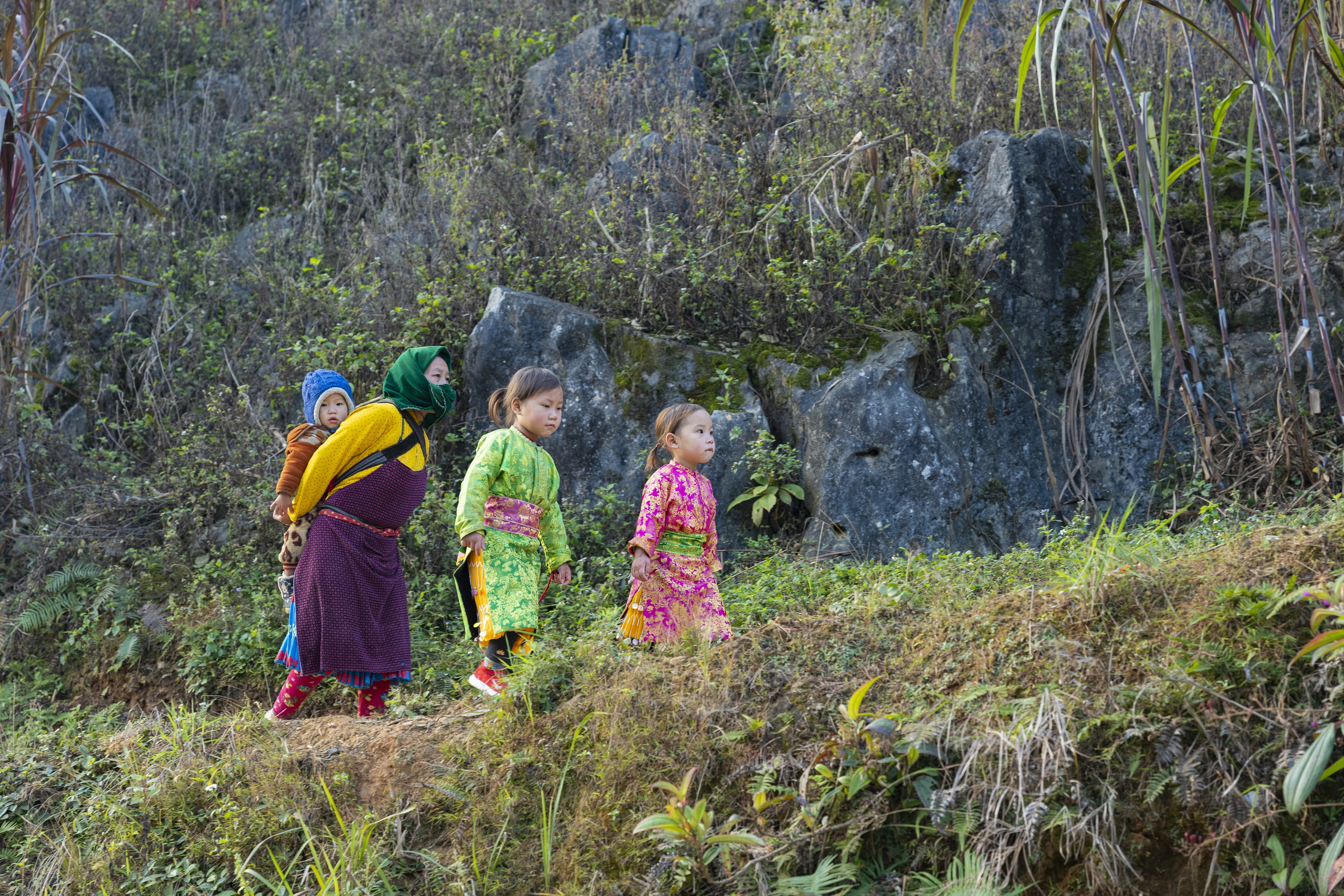 Giáng sinh ấm áp với trẻ em cao nguyên đá Hà Giang- Ảnh 1. Giáng sinh ấm áp với trẻ em cao nguyên đá Hà Giang- Ảnh 1.