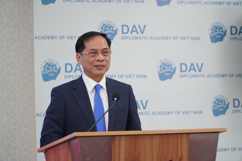 Học viện Ngoại giao tổ chức lễ kỷ niệm 65 năm thành lập - 1 Học viện Ngoại giao tổ chức lễ kỷ niệm 65 năm thành lập - 1