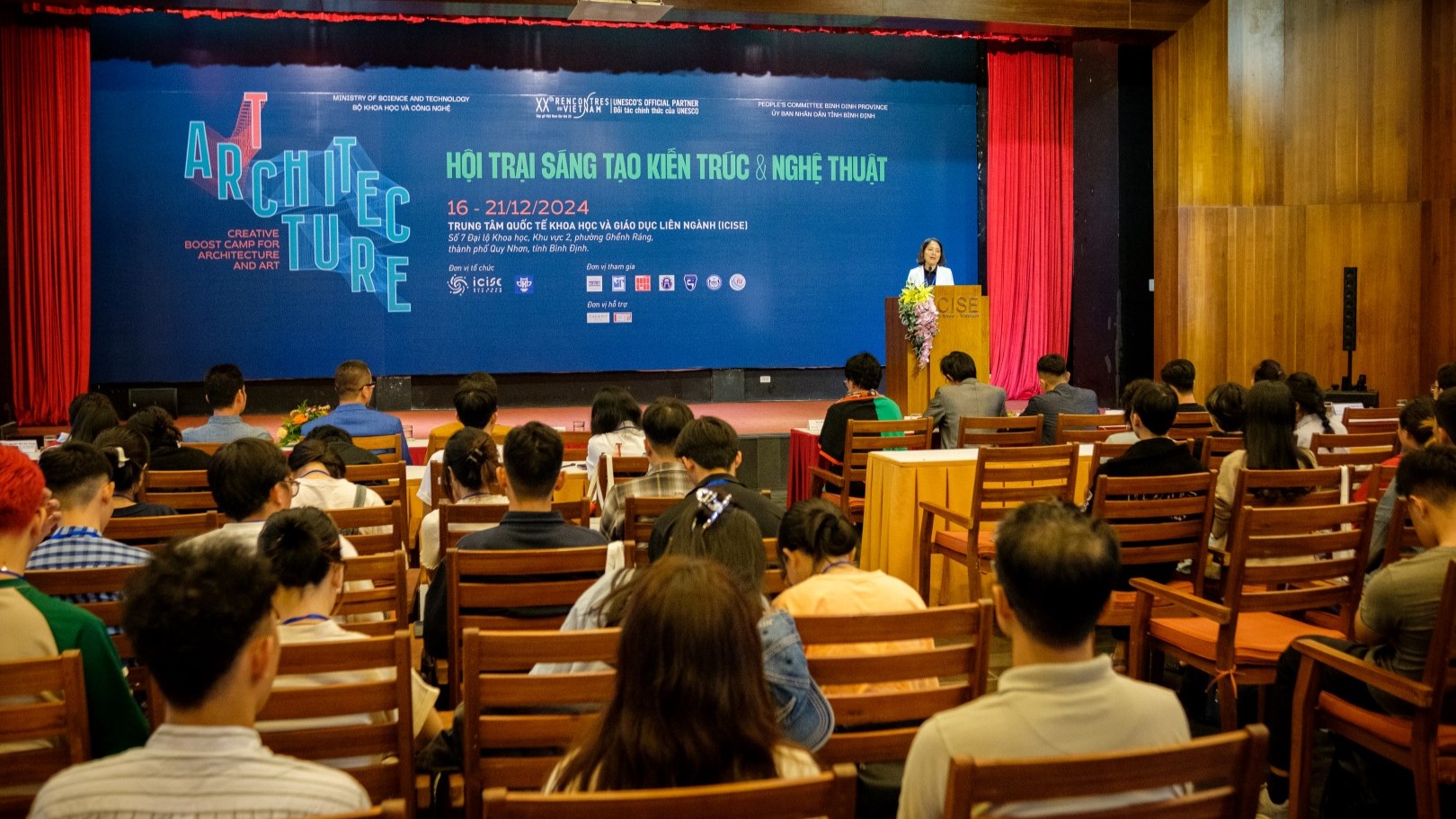 Hội trại kết nối kiến trúc và nghệ thuật- Ảnh 1. Hội trại kết nối kiến trúc và nghệ thuật- Ảnh 1.