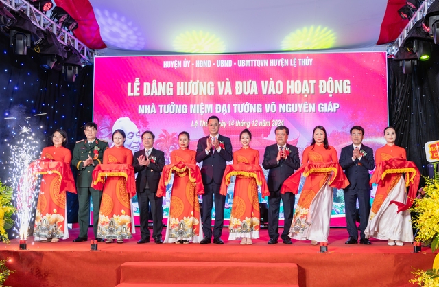 Khánh thành nhà tưởng niệm Đại tướng Võ Nguyên Giáp tại quê hương Lệ Thuỷ - Ảnh 1. Khánh thành nhà tưởng niệm Đại tướng Võ Nguyên Giáp tại quê hương Lệ Thuỷ - Ảnh 1.