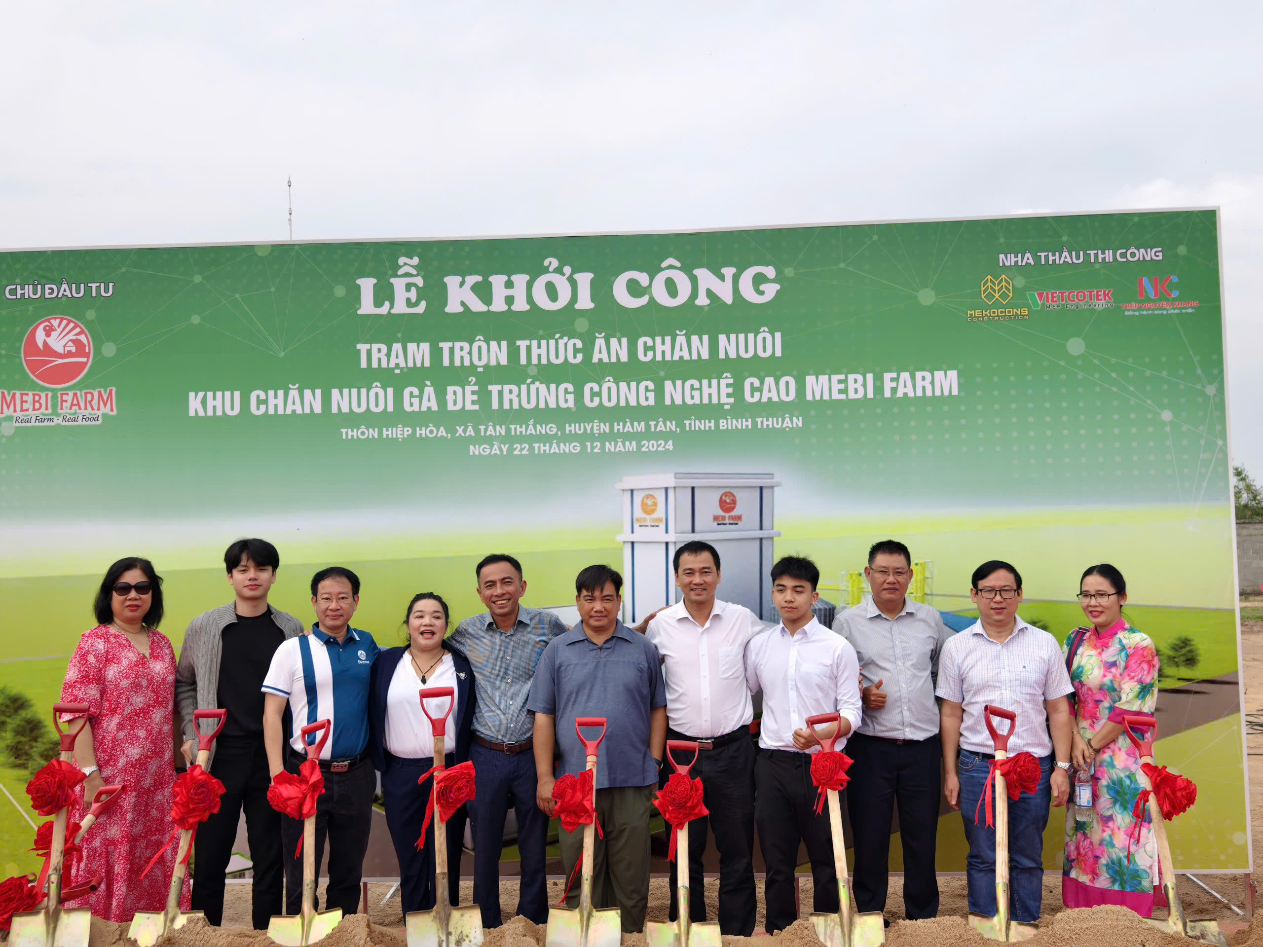 Khởi công Trạm trộn thức ăn chăn nuôi tại KCN gà đẻ trứng công nghệ cao Mebi Farm- Ảnh 1. Khởi công Trạm trộn thức ăn chăn nuôi tại KCN gà đẻ trứng công nghệ cao Mebi Farm- Ảnh 1.