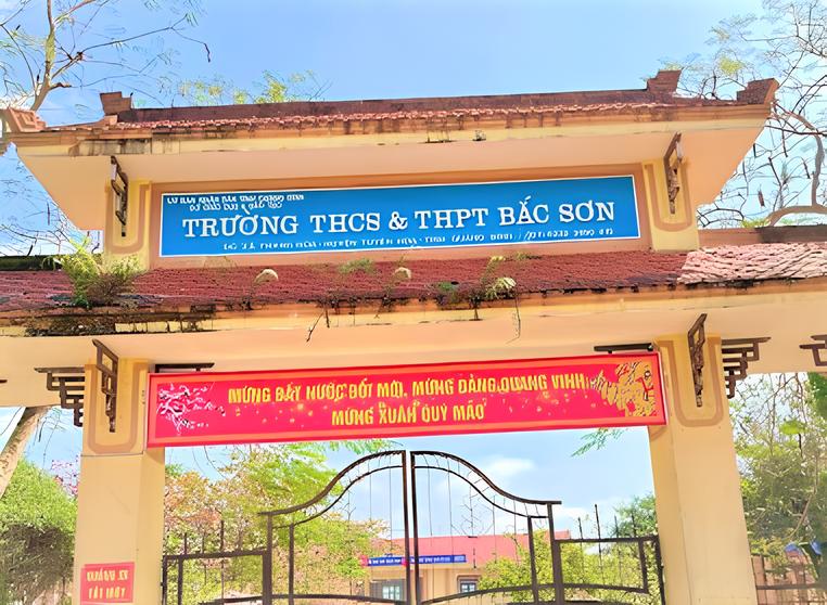 Quảng Bình: Kỷ luật nghiêm khắc 2 học sinh đánh bạn nhập viện- Ảnh 1. Quảng Bình: Kỷ luật nghiêm khắc 2 học sinh đánh bạn nhập viện- Ảnh 1.