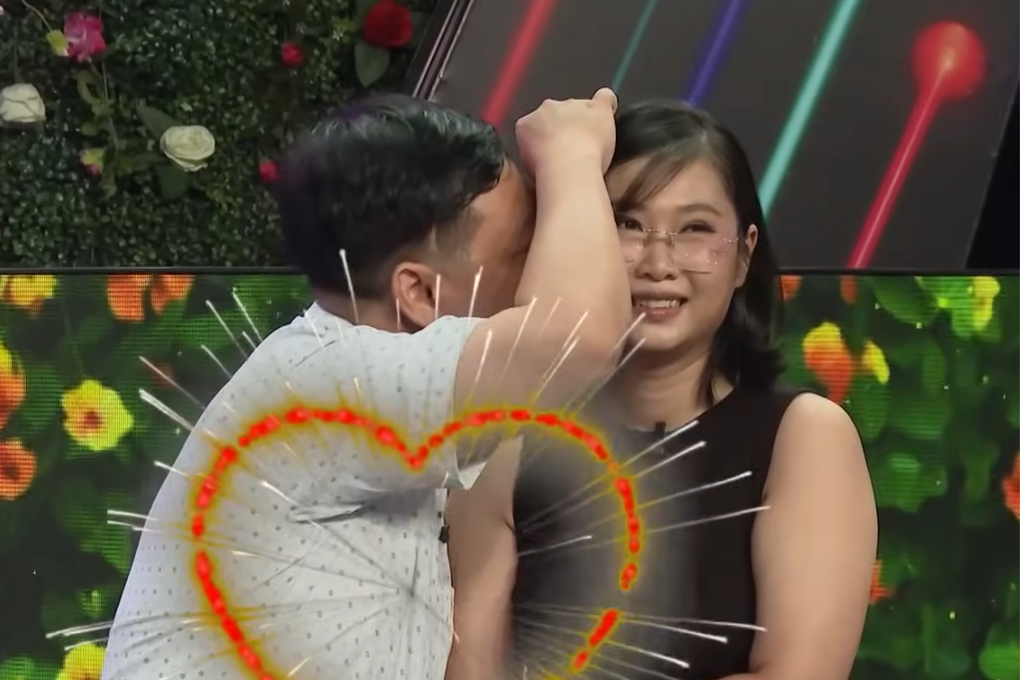 Lần đầu gặp, trai tân U40 tặng vòng tay và bất ngờ tỏ tình với mẹ đơn thân - 1 Lần đầu gặp, trai tân U40 tặng vòng tay và bất ngờ tỏ tình với mẹ đơn thân - 1