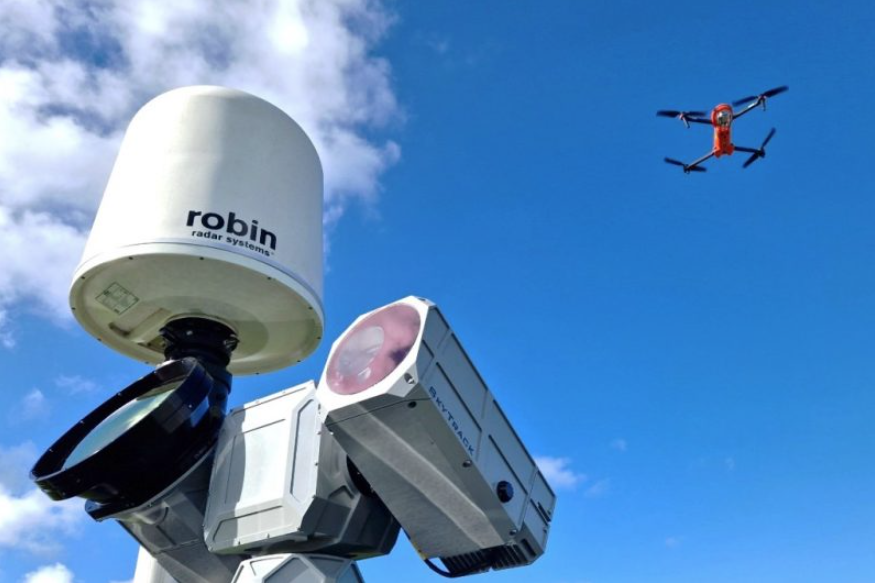 Lãnh đạo Thượng viện Mỹ yêu cầu ứng phó làn sóng UAV 'lạ' trong nước- Ảnh 1. Lãnh đạo Thượng viện Mỹ yêu cầu ứng phó làn sóng UAV 'lạ' trong nước- Ảnh 1.