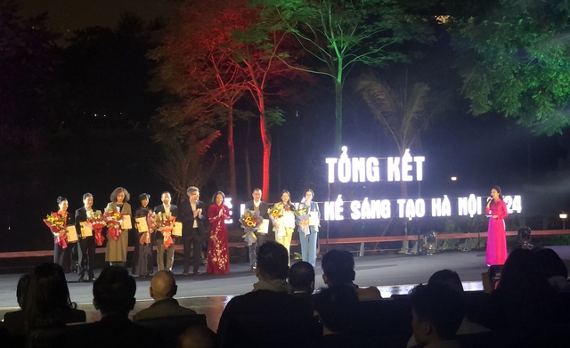 Lễ hội thiết kế sáng tạo Hà Nội 2024 – cột mốc ấn tượng trên hành trình sáng tạo của thủ đô - Ảnh 1. Lễ hội thiết kế sáng tạo Hà Nội 2024 – cột mốc ấn tượng trên hành trình sáng tạo của thủ đô - Ảnh 1.