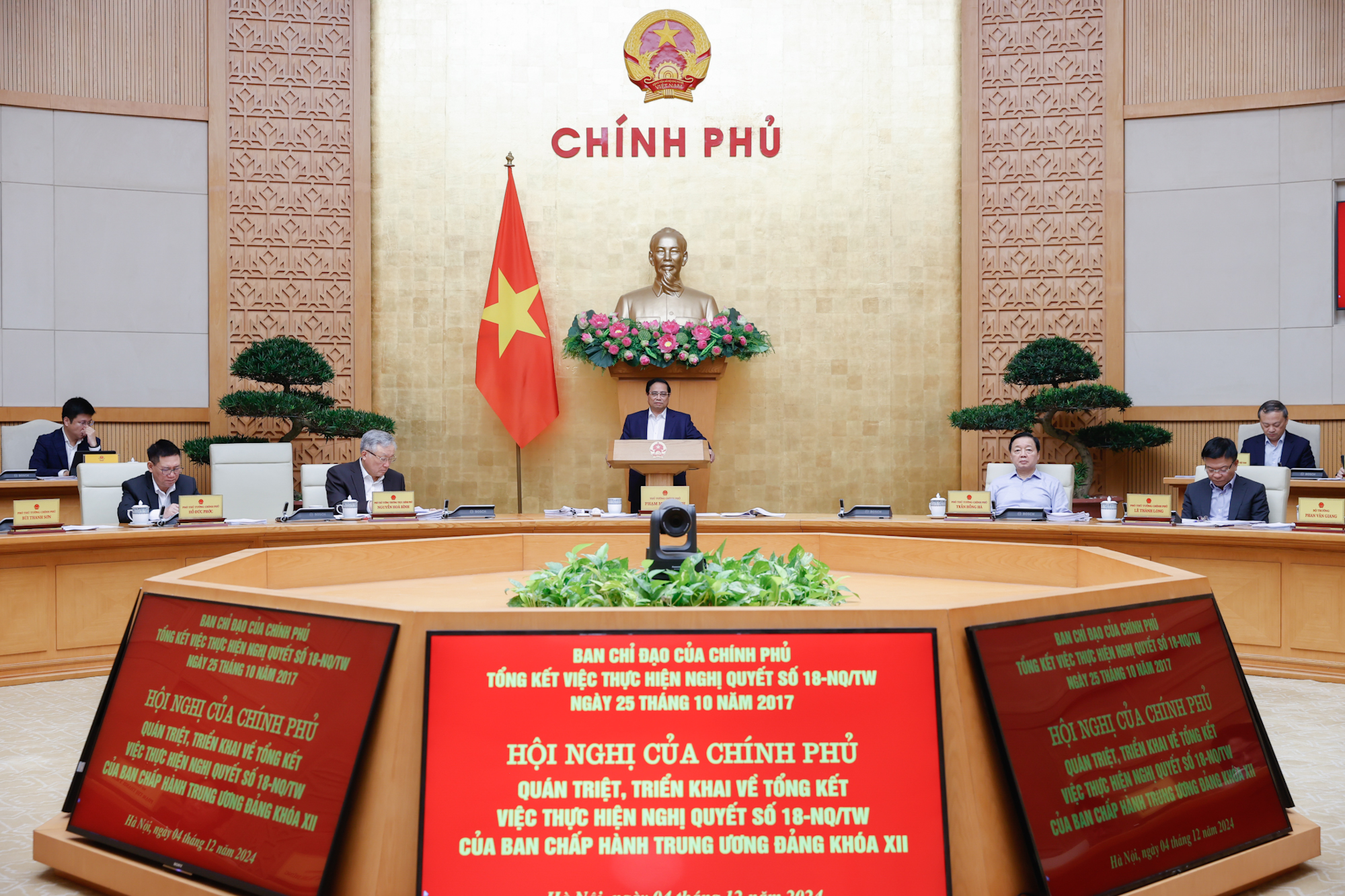 Làm tốt công tác tư tưởng khi hợp nhất Bộ Lao động - Thương binh và Xã hội với Bộ Nội vụ- Ảnh 1. Làm tốt công tác tư tưởng khi hợp nhất Bộ Lao động - Thương binh và Xã hội với Bộ Nội vụ- Ảnh 1.