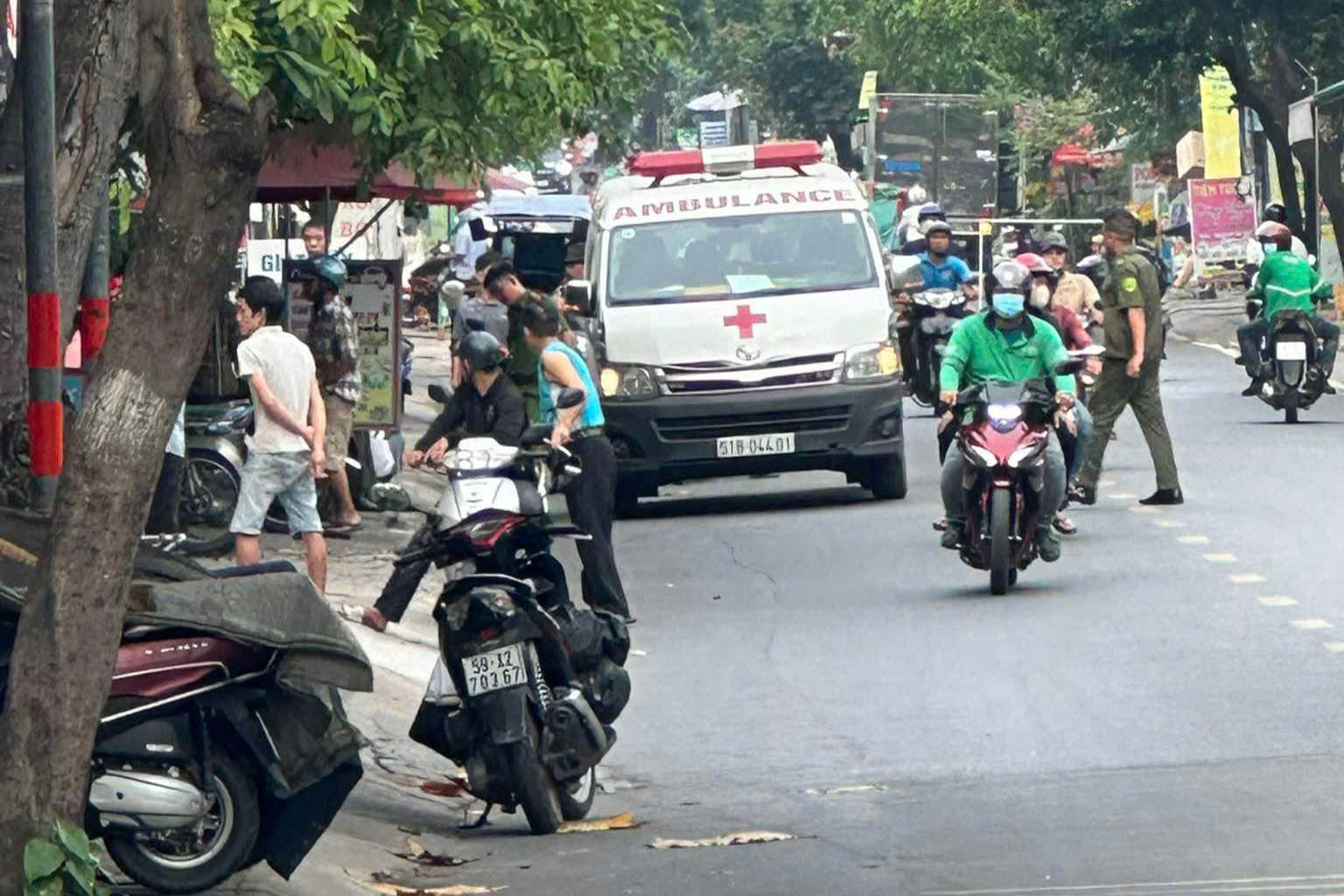 Một học sinh tử vong dưới hồ nước ở Khu Công nghệ cao TP HCM- Ảnh 1. Một học sinh tử vong dưới hồ nước ở Khu Công nghệ cao TP HCM- Ảnh 1.