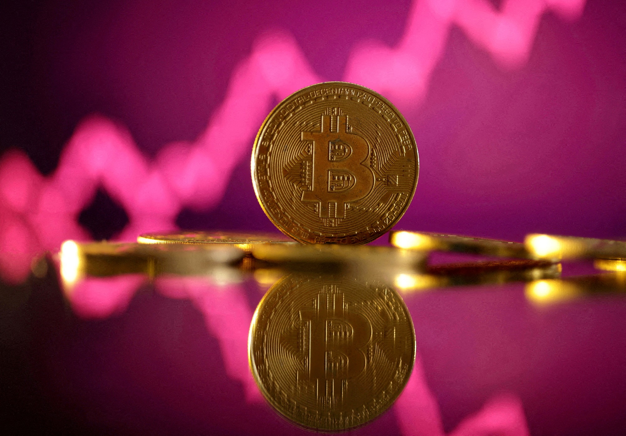 Nga dùng Bitcoin để đối phó lệnh cấm vận của phương Tây- Ảnh 1. Nga dùng Bitcoin để đối phó lệnh cấm vận của phương Tây- Ảnh 1.