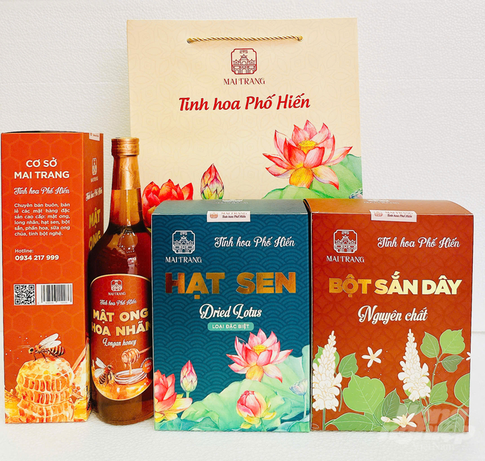2-203132_852-203133.jpg Mật ong và hạt sen được coi là tinh hoa Phố Hiến được bao gói rất bắt mắt. Ảnh Hải Tiến.