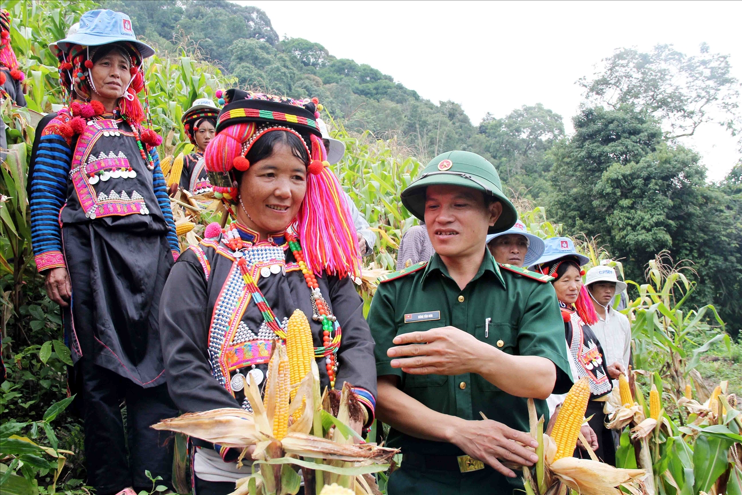 Kinh tế-xã hội vùng đồng bào DTTS Lai Châu đã và đang có những chuyển biến tích cực Kinh tế-xã hội vùng đồng bào DTTS Lai Châu đã và đang có những chuyển biến tích cực