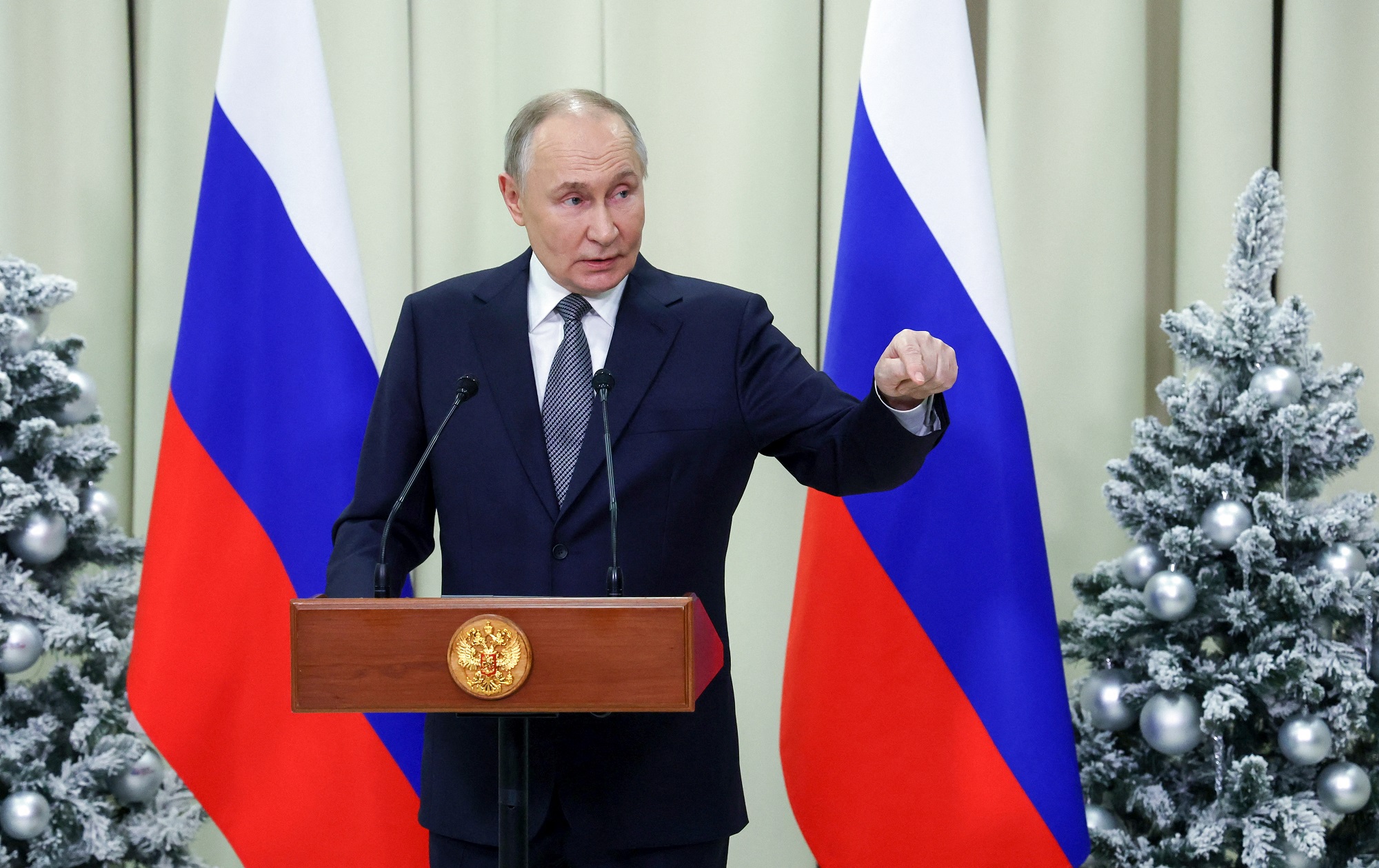 Ông Putin hé lộ đề xuất của ông Biden về Ukraine; Nga 'bắn hạ F-16'?- Ảnh 1. Ông Putin hé lộ đề xuất của ông Biden về Ukraine; Nga 'bắn hạ F-16'?- Ảnh 1.